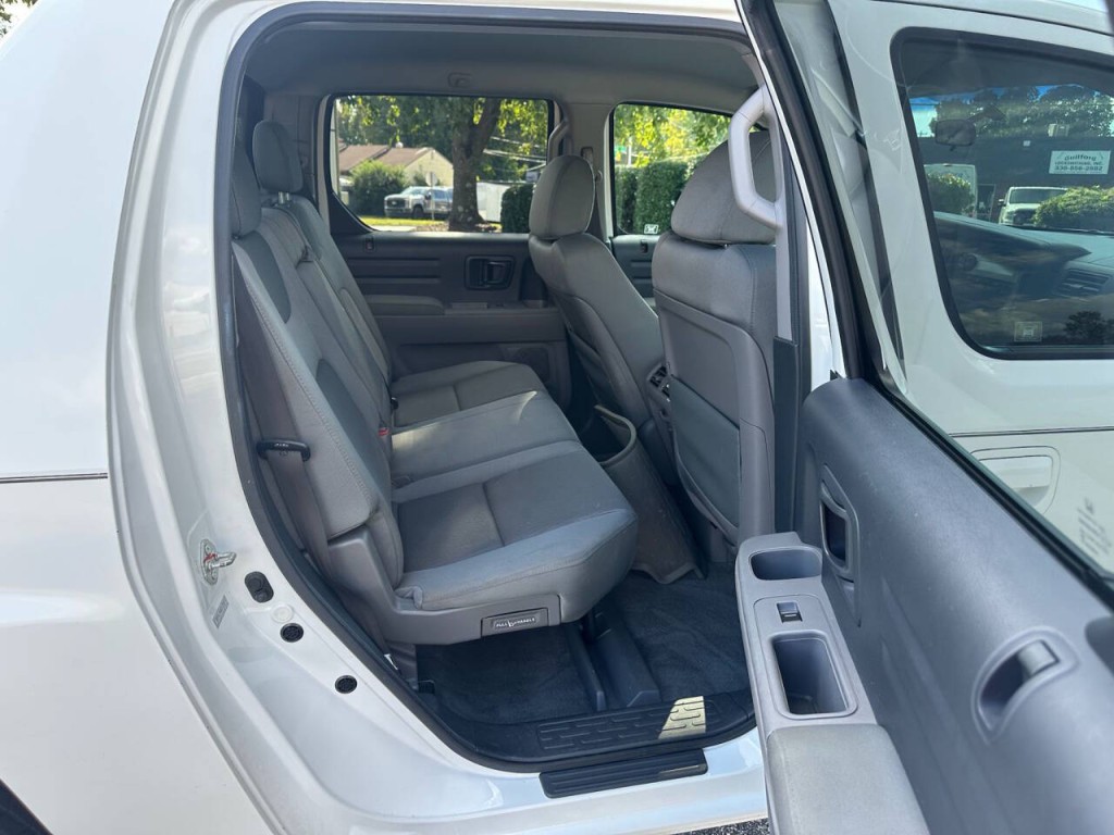 2010 Honda Ridgeline Image 10