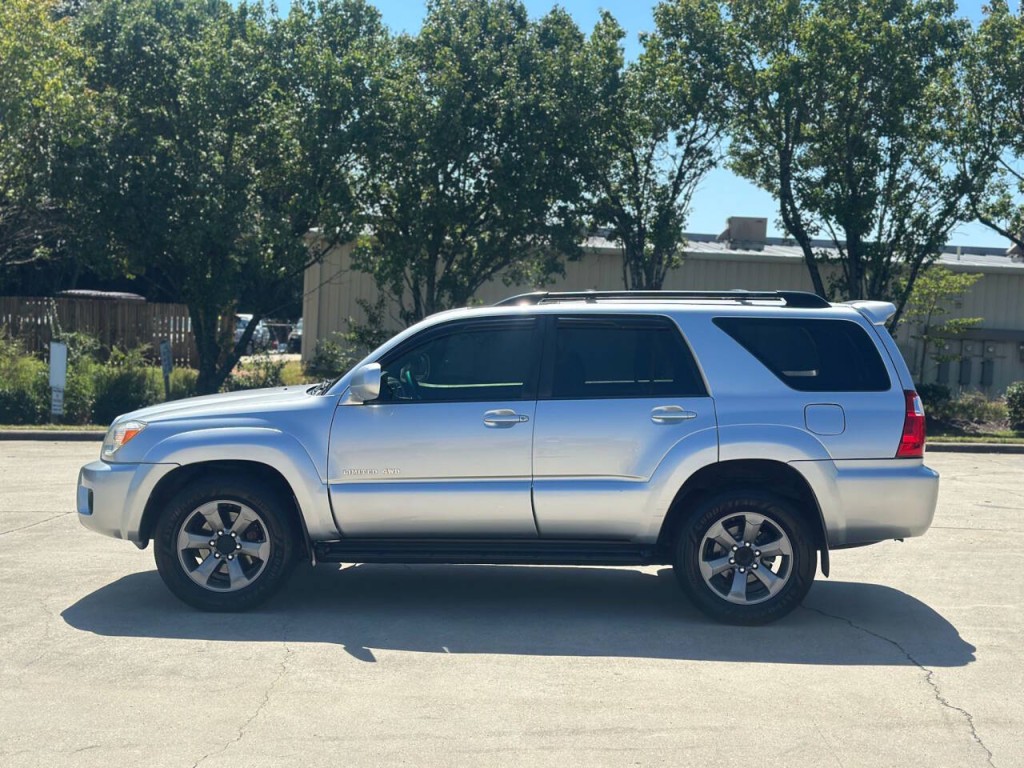 2007 Toyota 4Runner Image 2