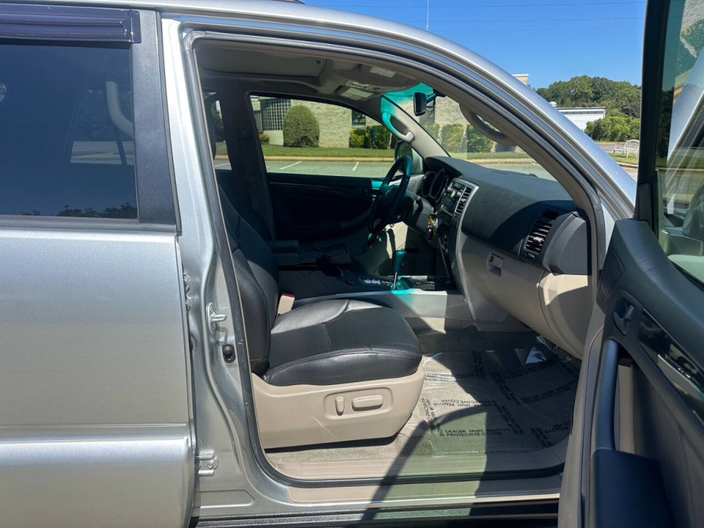 2007 Toyota 4Runner Image 12