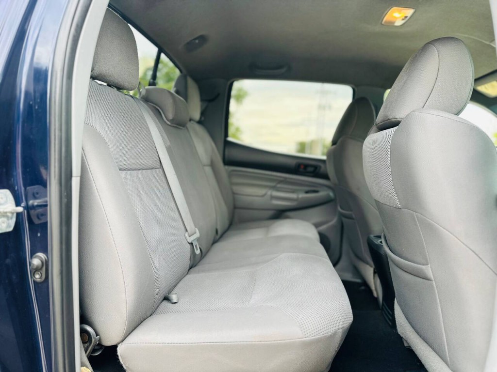 2013 Toyota Tacoma Image 10