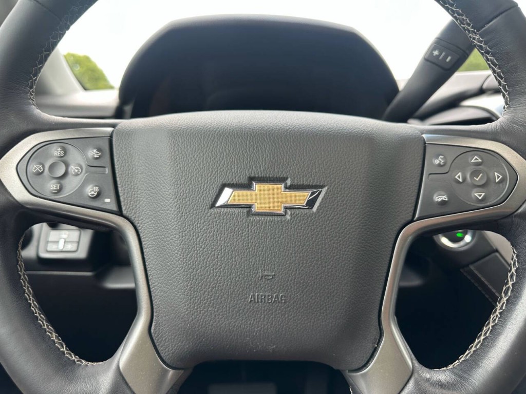 2019 Chevrolet Suburban Image 15