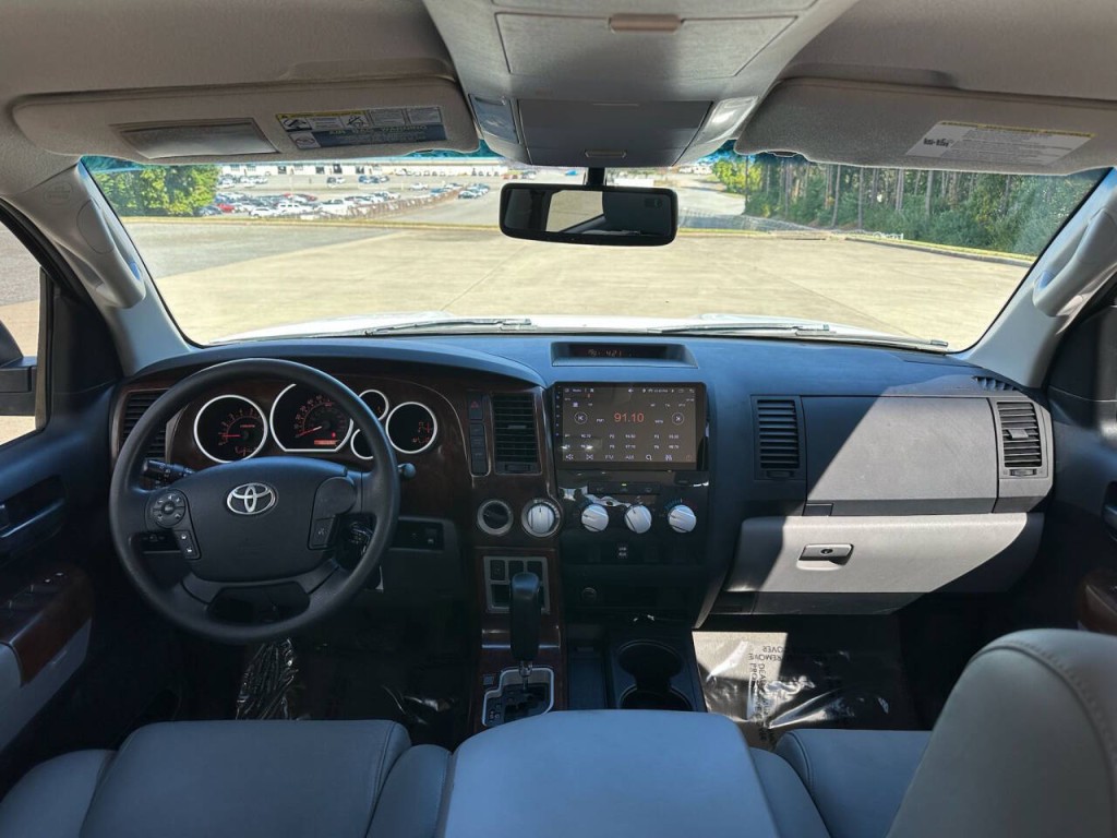 2010 Toyota Tundra Image 8