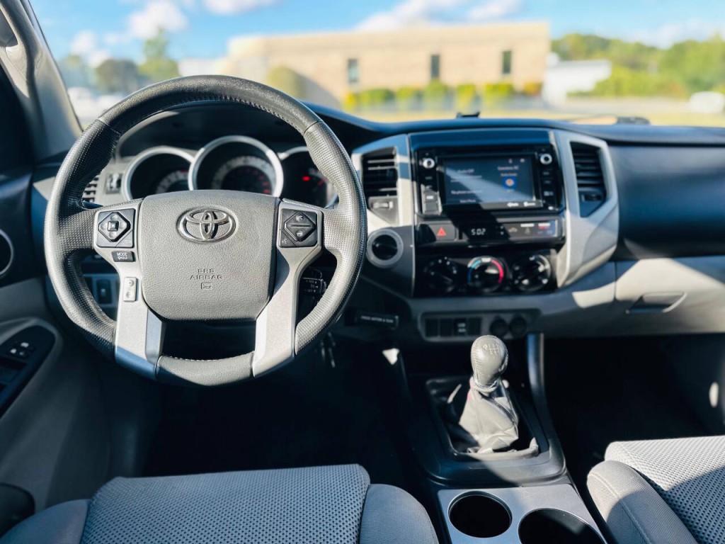 2014 Toyota Tacoma Image 10