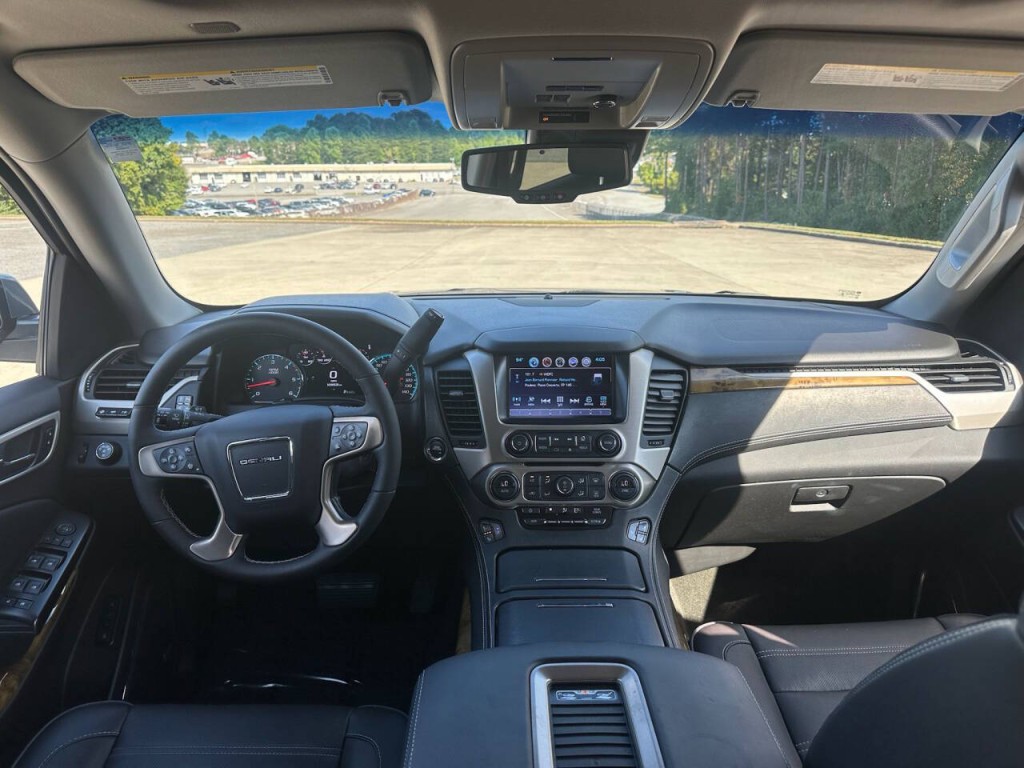 2017 GMC Yukon Image 12