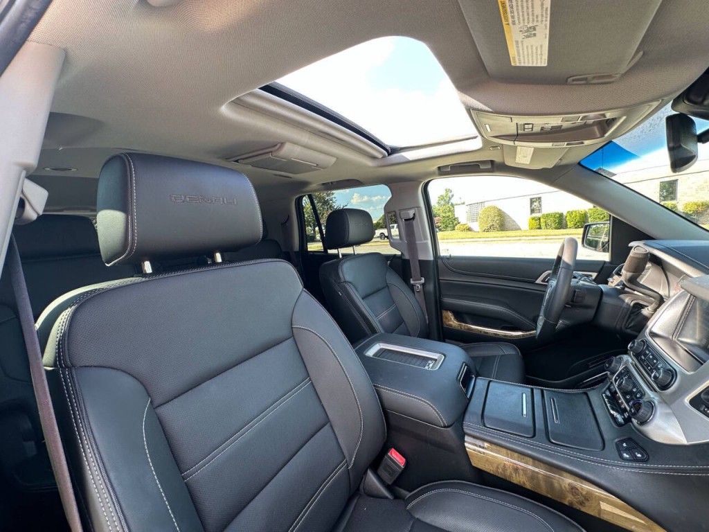 2017 GMC Yukon Image 14