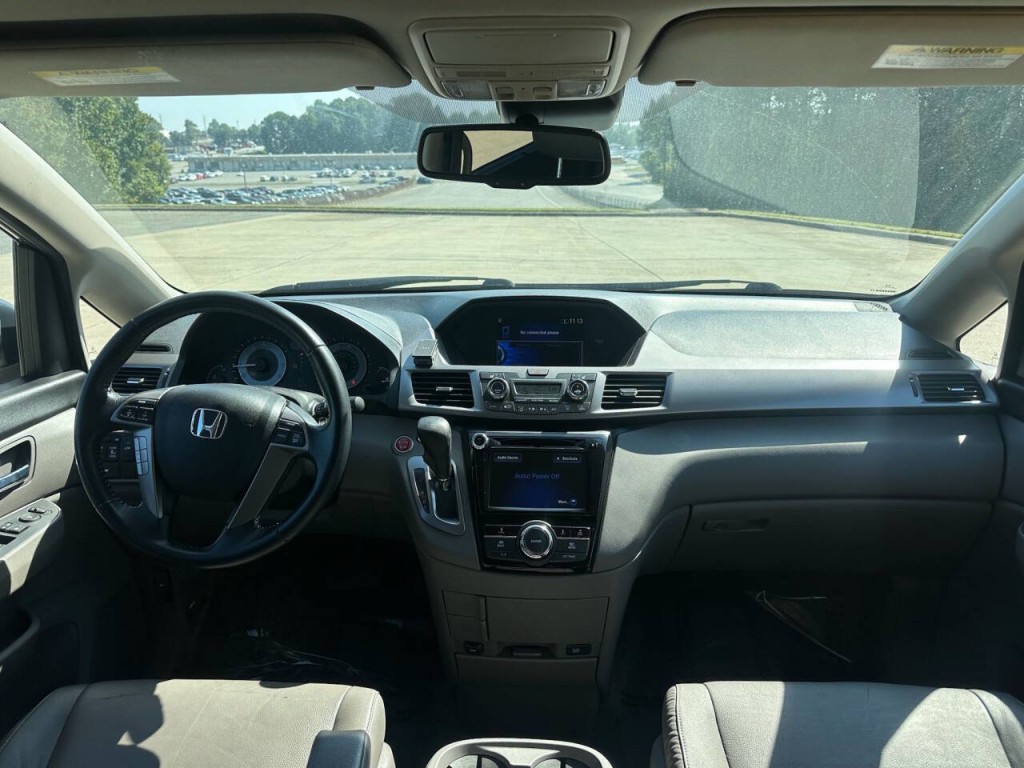 2016 Honda Odyssey Image 11