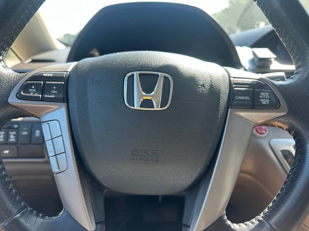 2016 Honda Odyssey Image 16