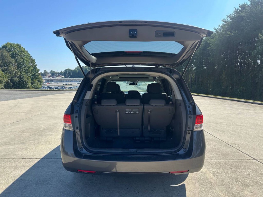 2016 Honda Odyssey Image 18