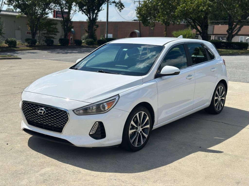 2018 Hyundai Elantra Image 1