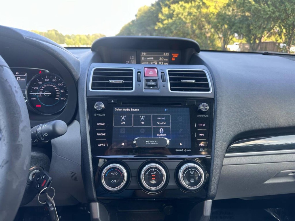 2017 Subaru Forester Image 18