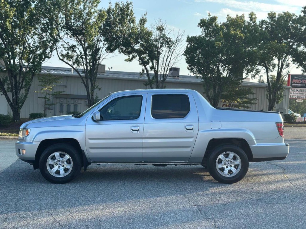 2012 Honda Ridgeline Image 2