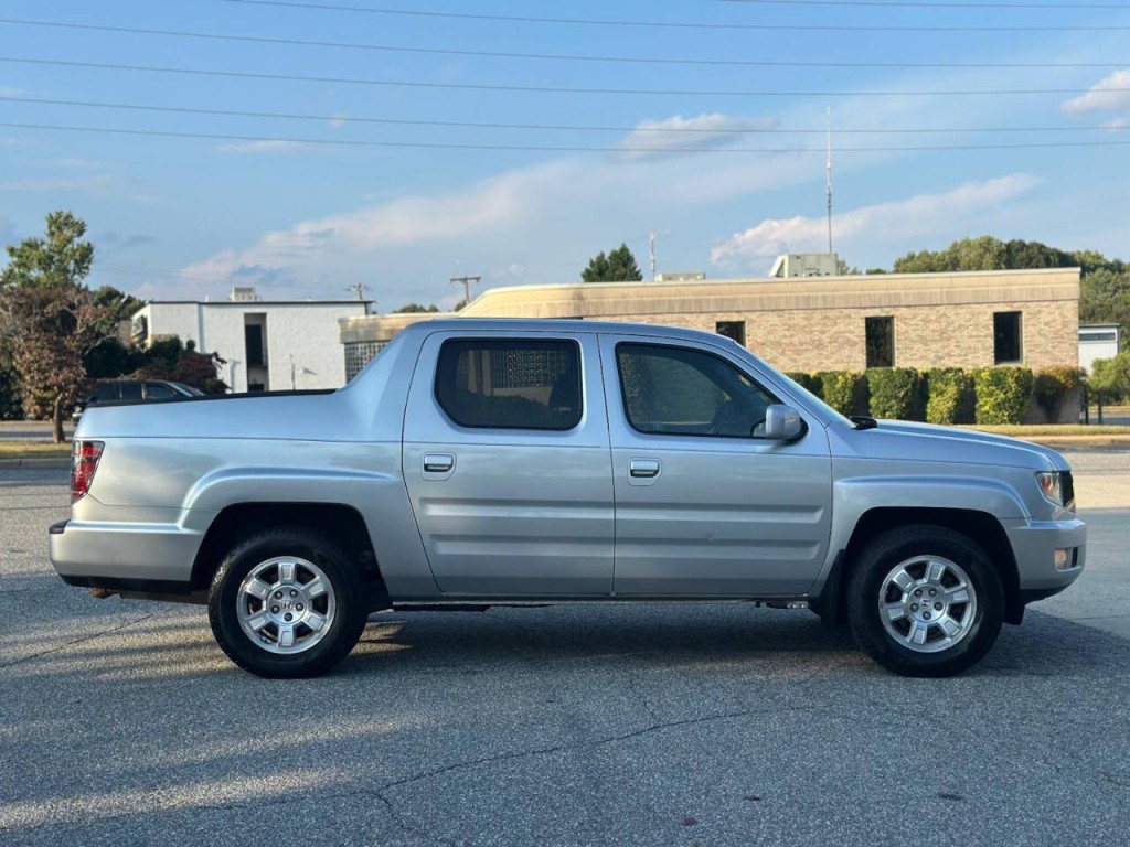2012 Honda Ridgeline Image 6