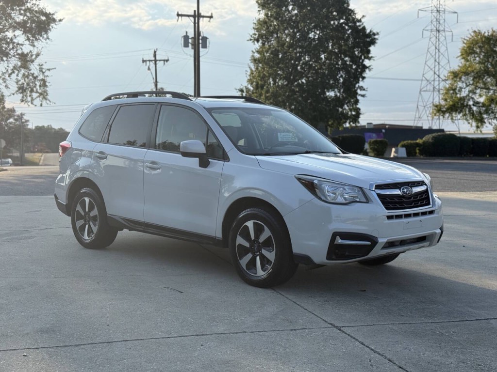 2017 Subaru Forester Image 7