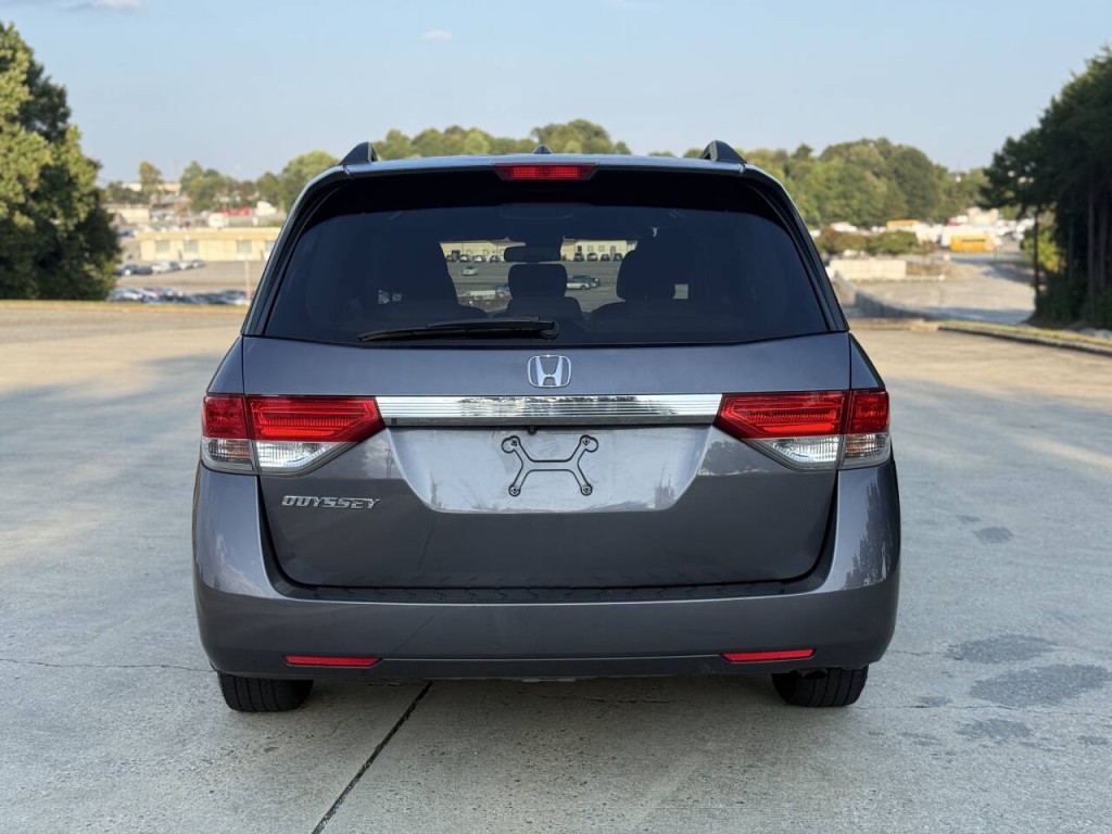 2015 Honda Odyssey Image 4
