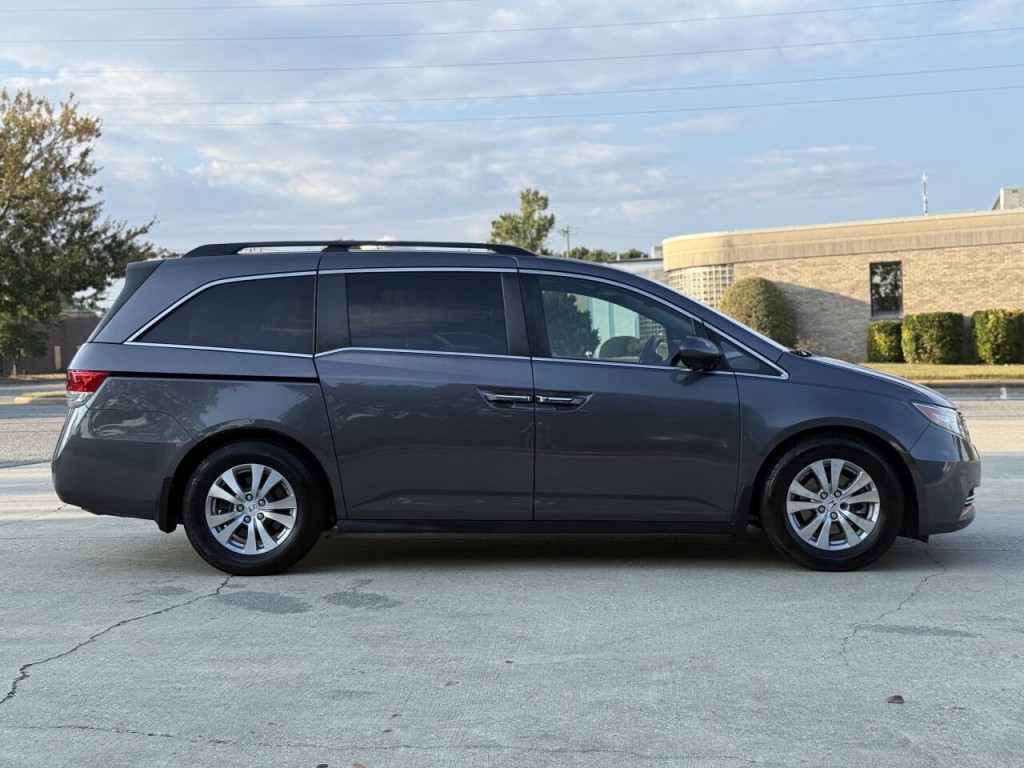 2015 Honda Odyssey Image 6