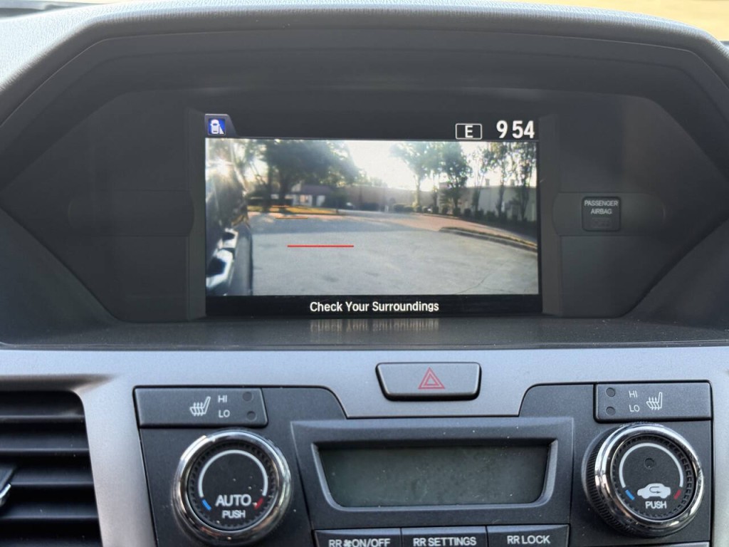 2015 Honda Odyssey Image 19