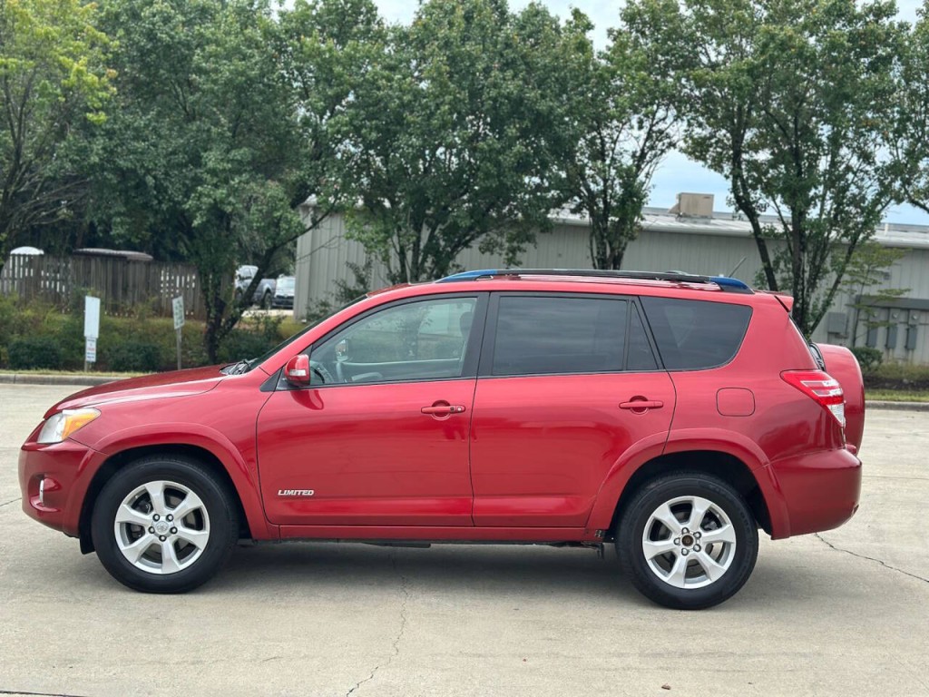 2009 Toyota Rav4 Image 2