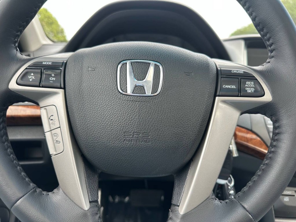 2011 Honda Accord Image 15