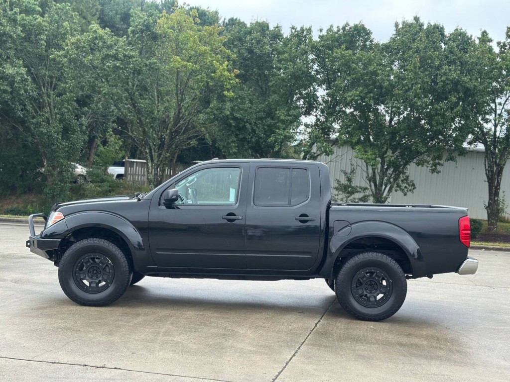2016 Nissan Frontier Image 3