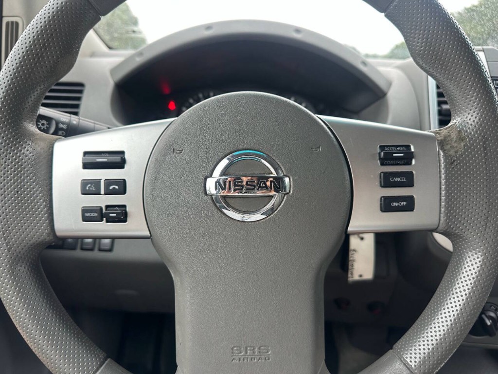 2016 Nissan Frontier Image 14