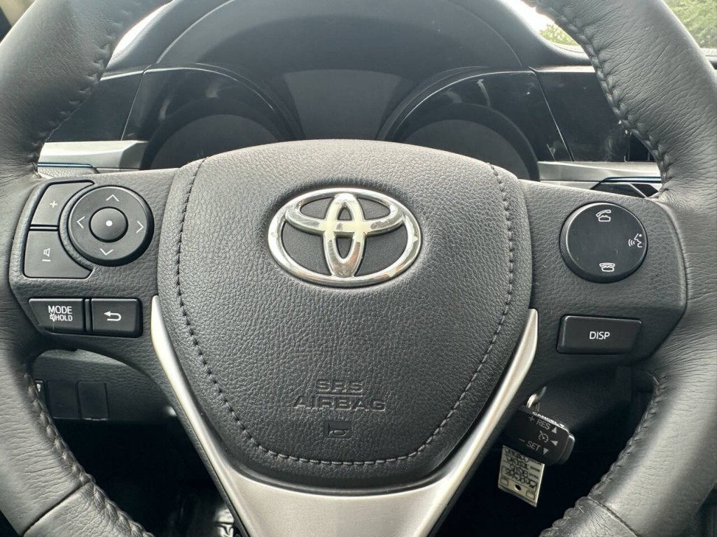 2016 Toyota Corolla Image 14