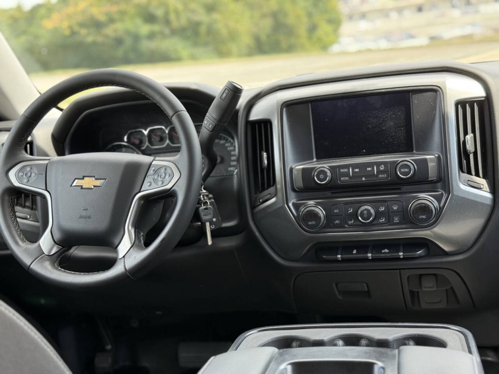 2015 Chevrolet Silverado 1500 Image 11