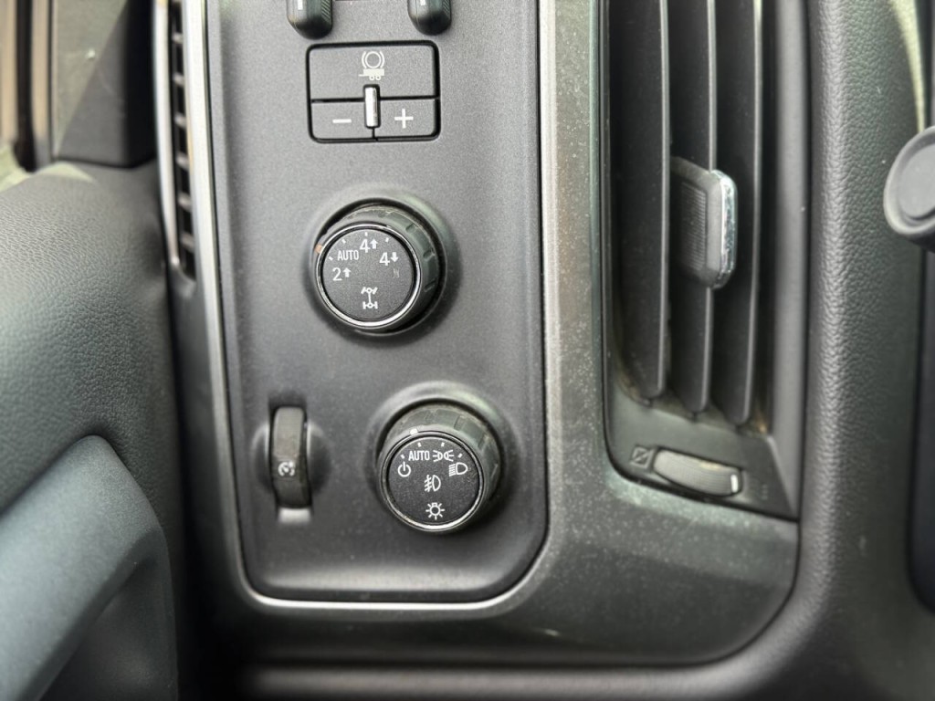 2015 Chevrolet Silverado 1500 Image 13