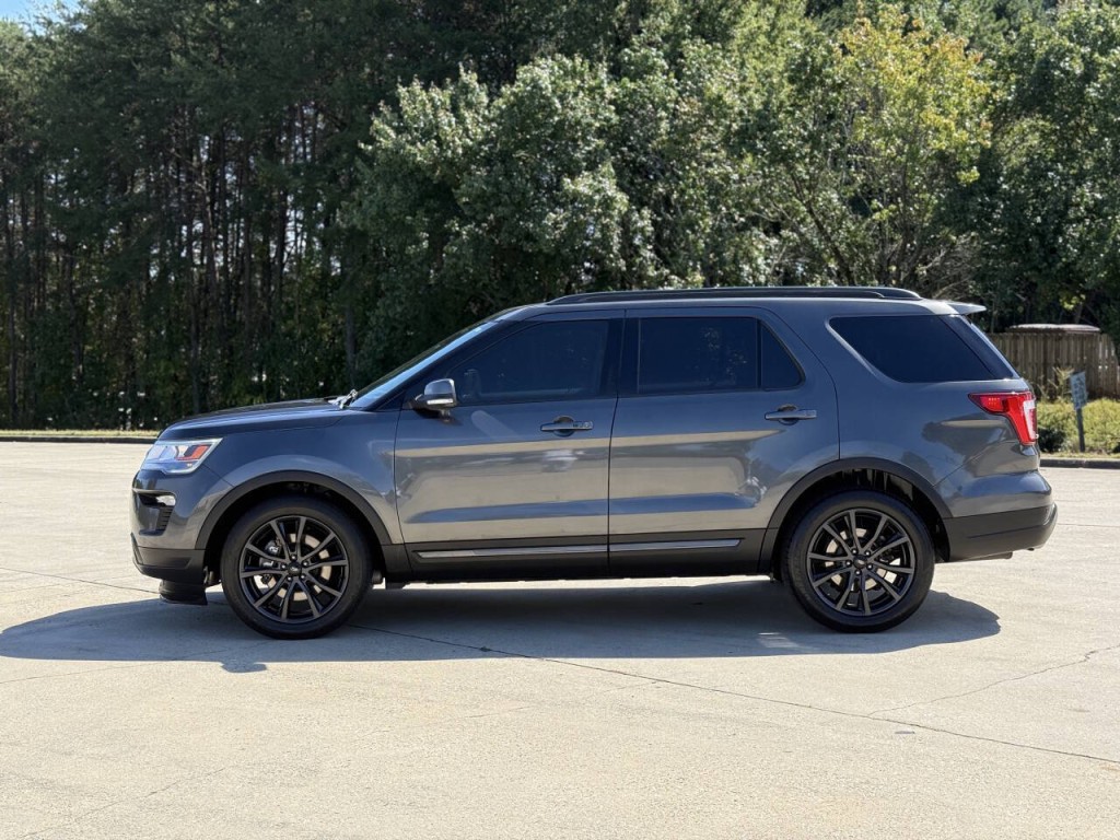 2019 Ford Explorer Image 2