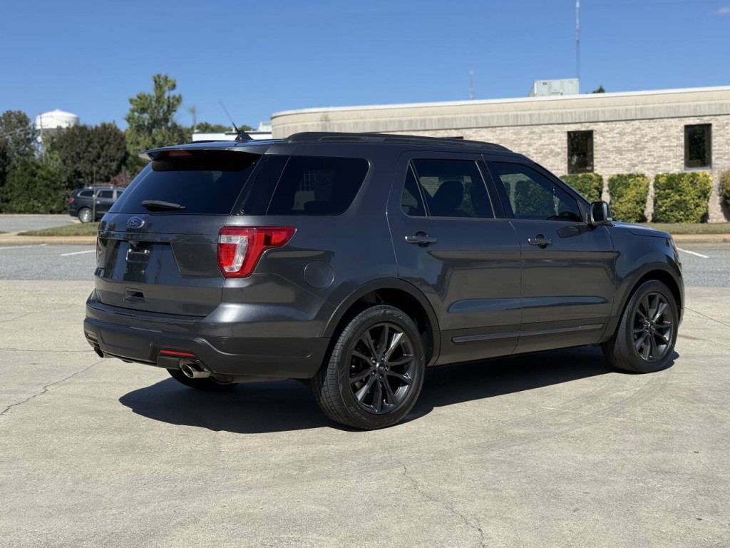 2019 Ford Explorer Image 5
