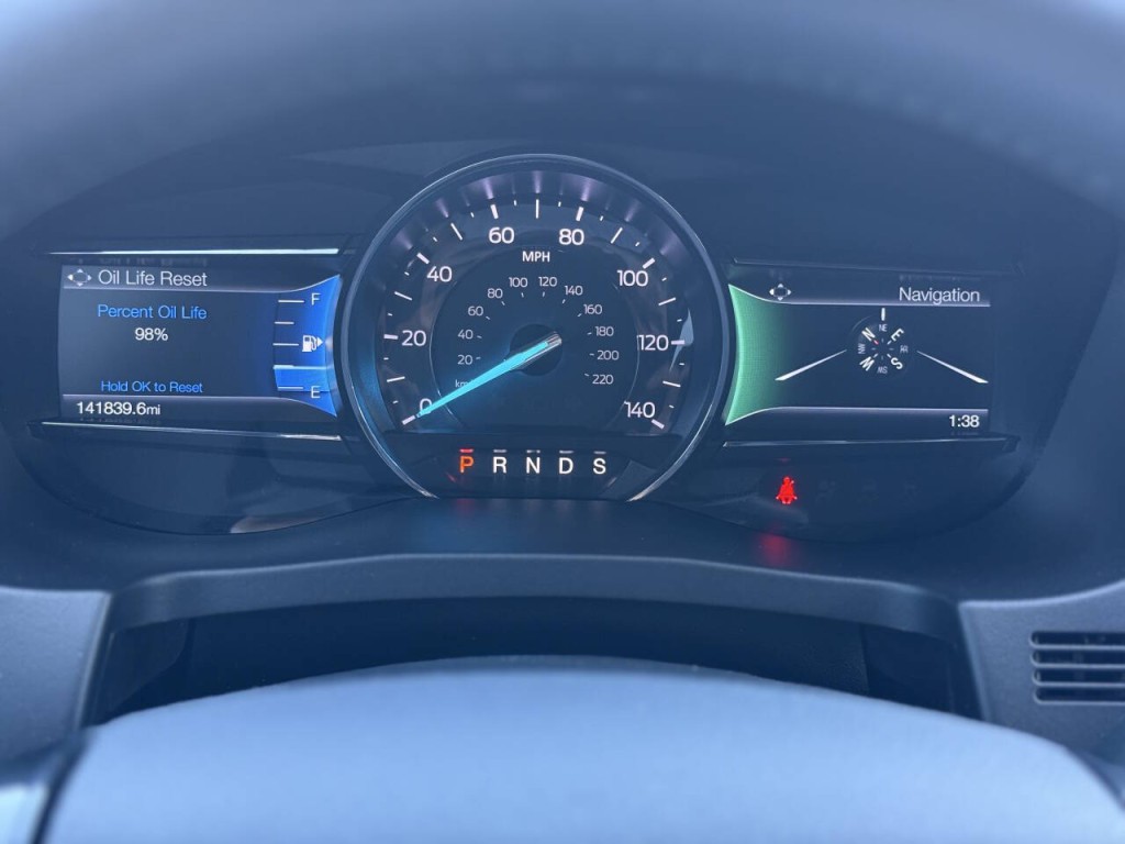 2019 Ford Explorer Image 15