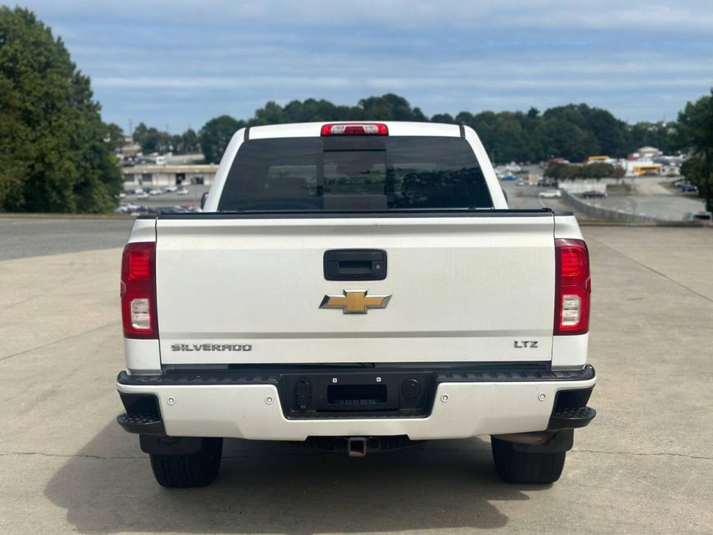 2017 Chevrolet Silverado 1500 Image 4