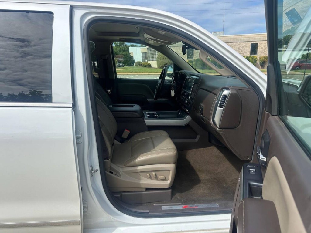 2017 Chevrolet Silverado 1500 Image 12