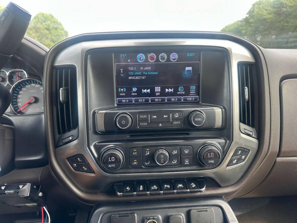2017 Chevrolet Silverado 1500 Image 17