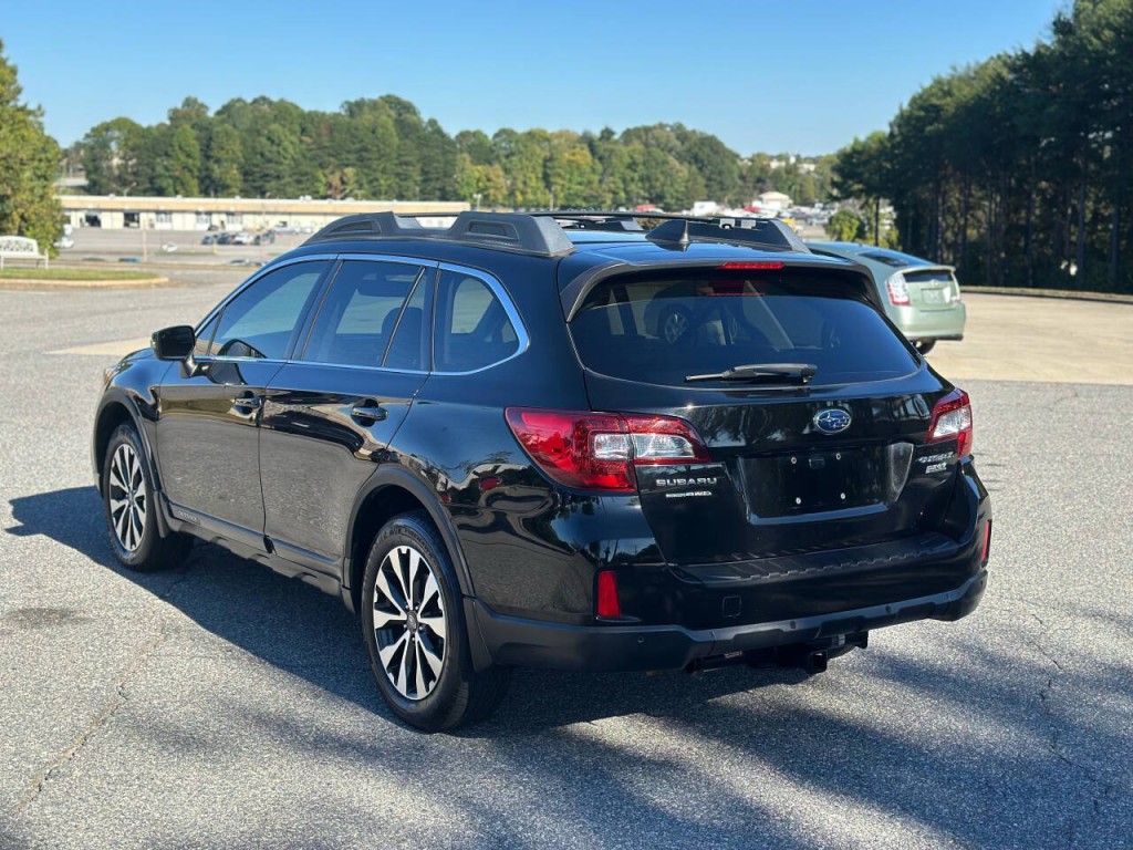 2017 Subaru Outback Image 3