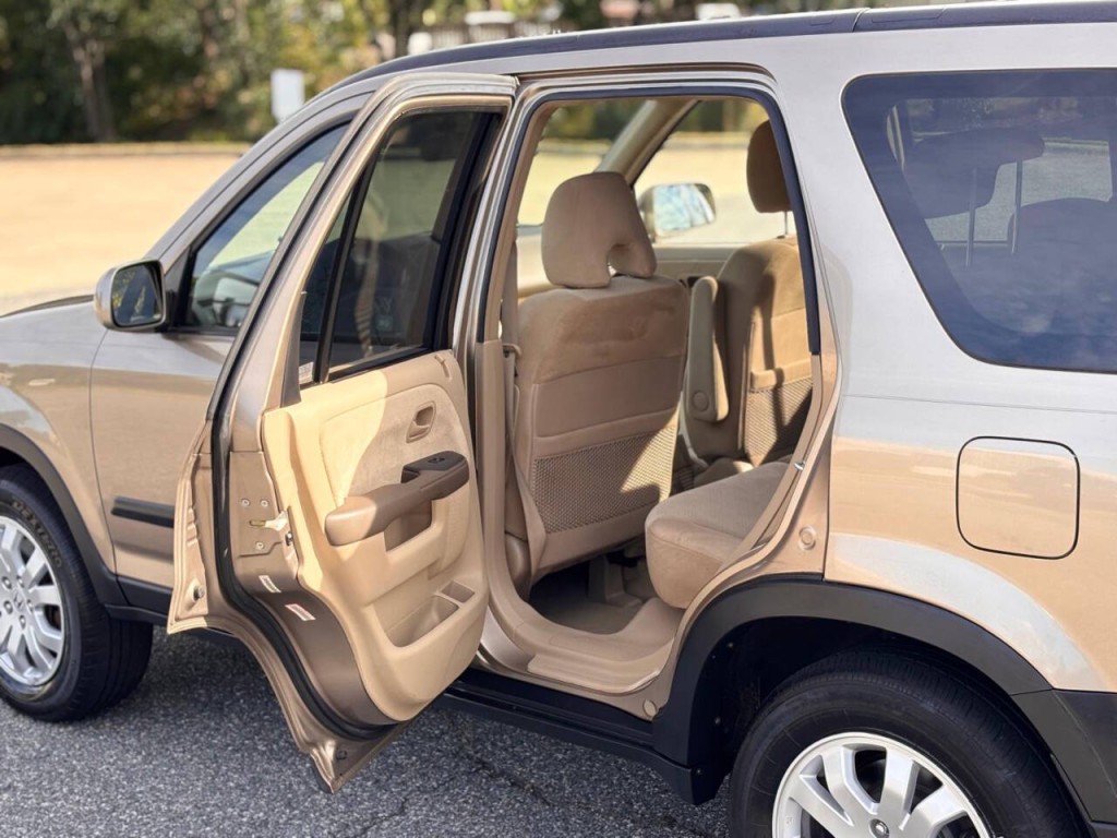 2005 Honda CR-V Image 9