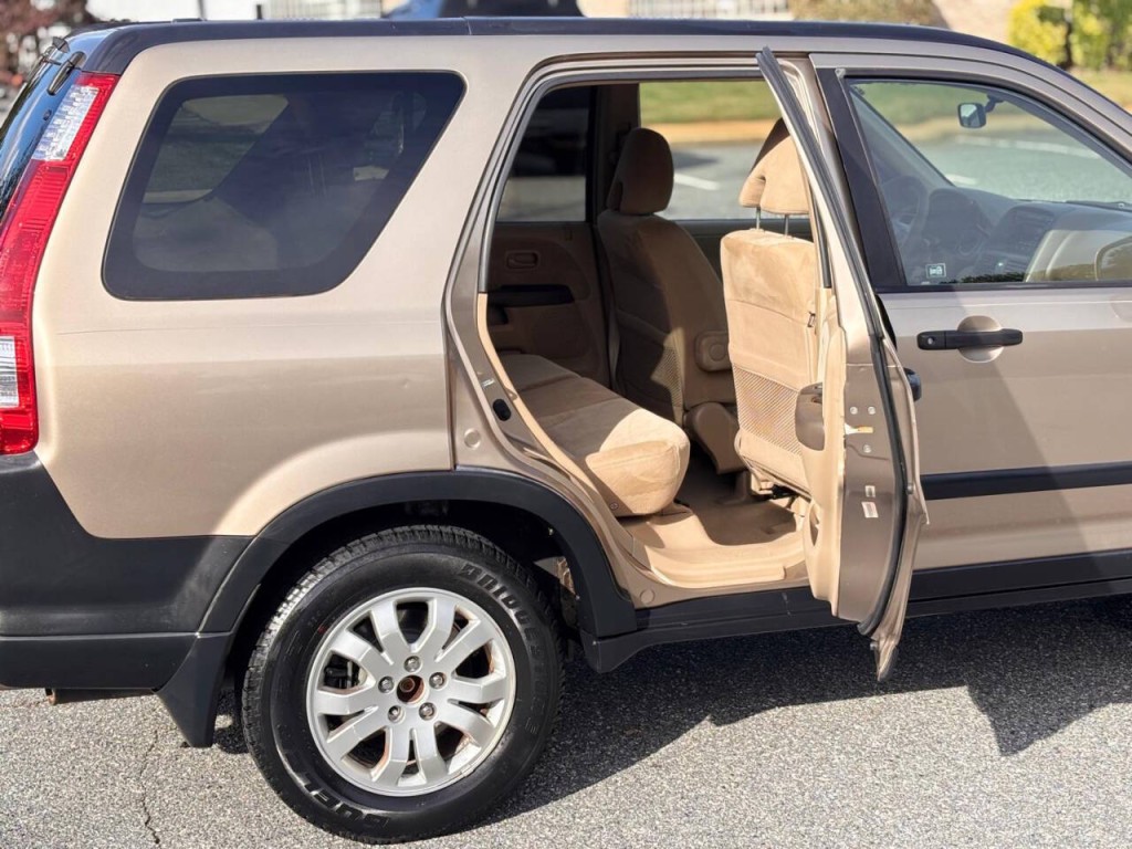 2005 Honda CR-V Image 12