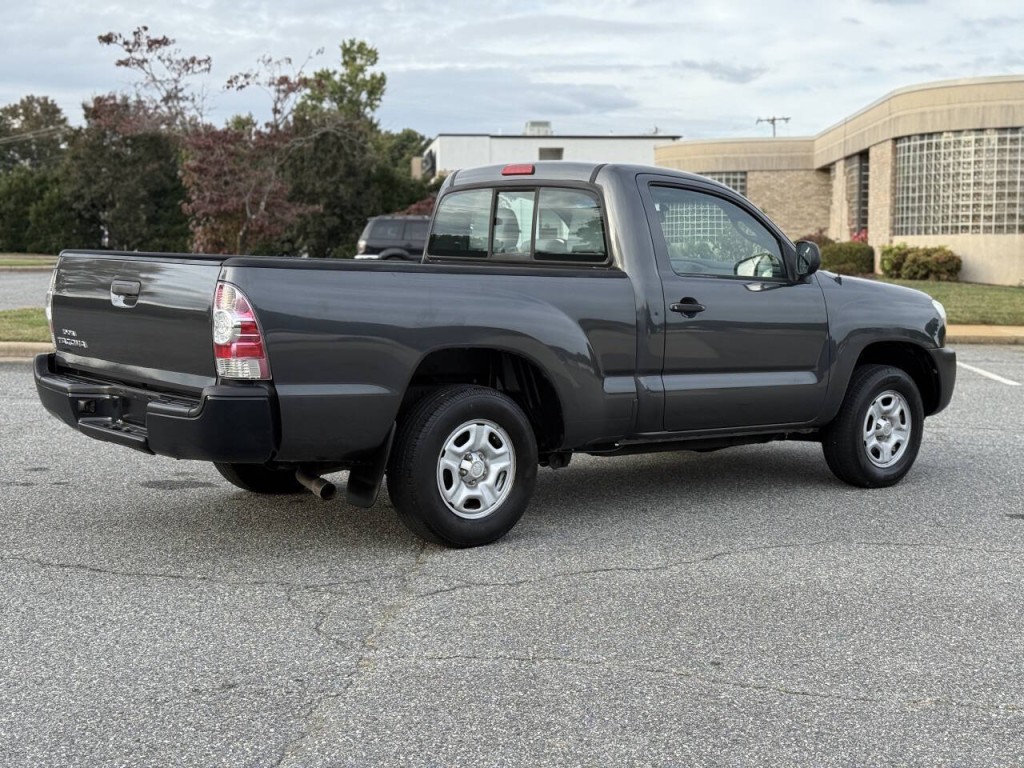 2011 Toyota Tacoma Image 5