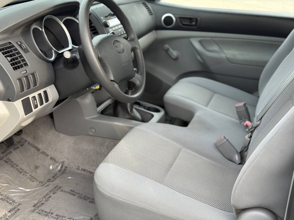 2011 Toyota Tacoma Image 9