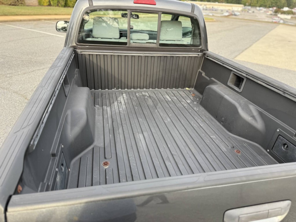 2011 Toyota Tacoma Image 10