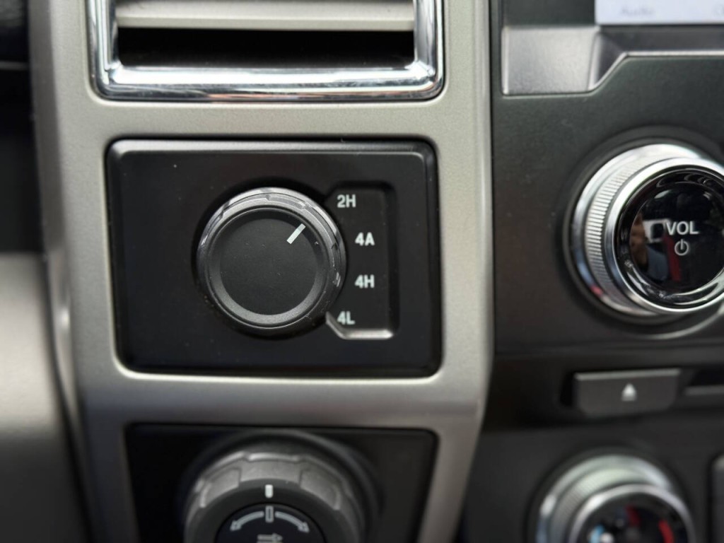 2016 Ford F-150 Image 18