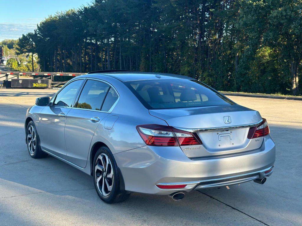 2016 Honda Accord Image 3