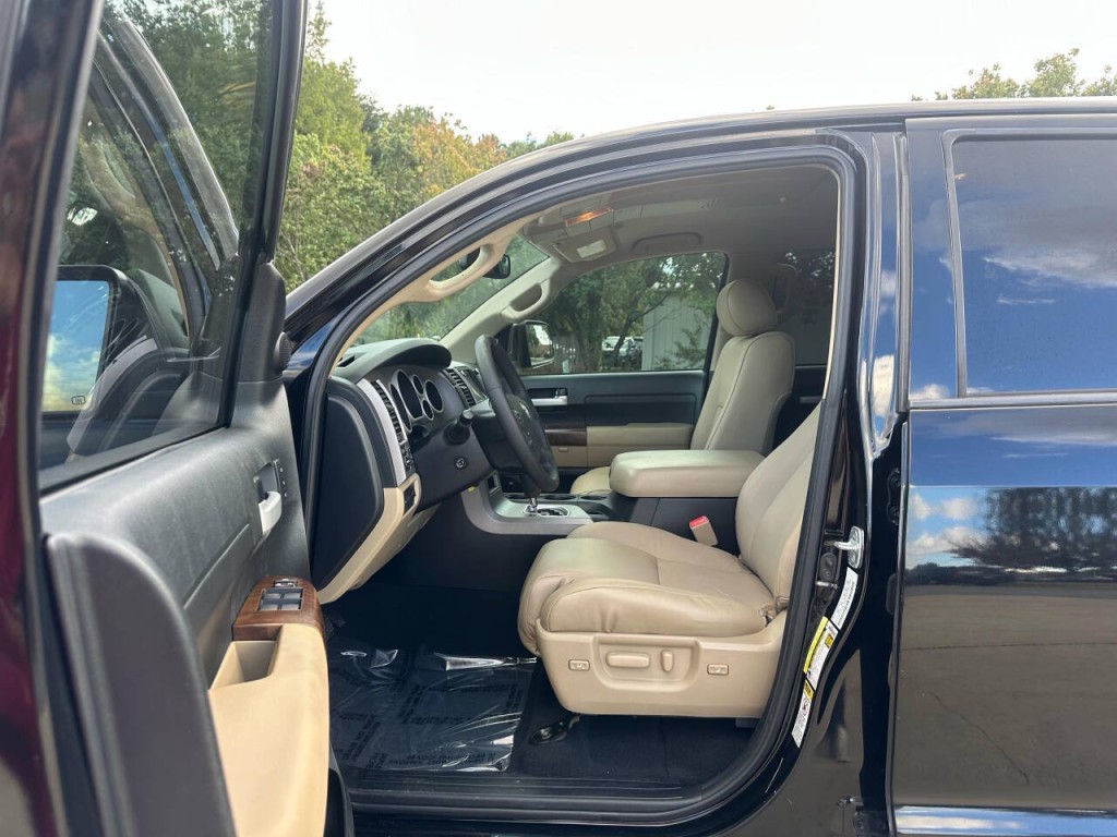 2012 Toyota Tundra Image 8