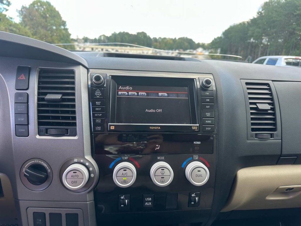 2012 Toyota Tundra Image 13