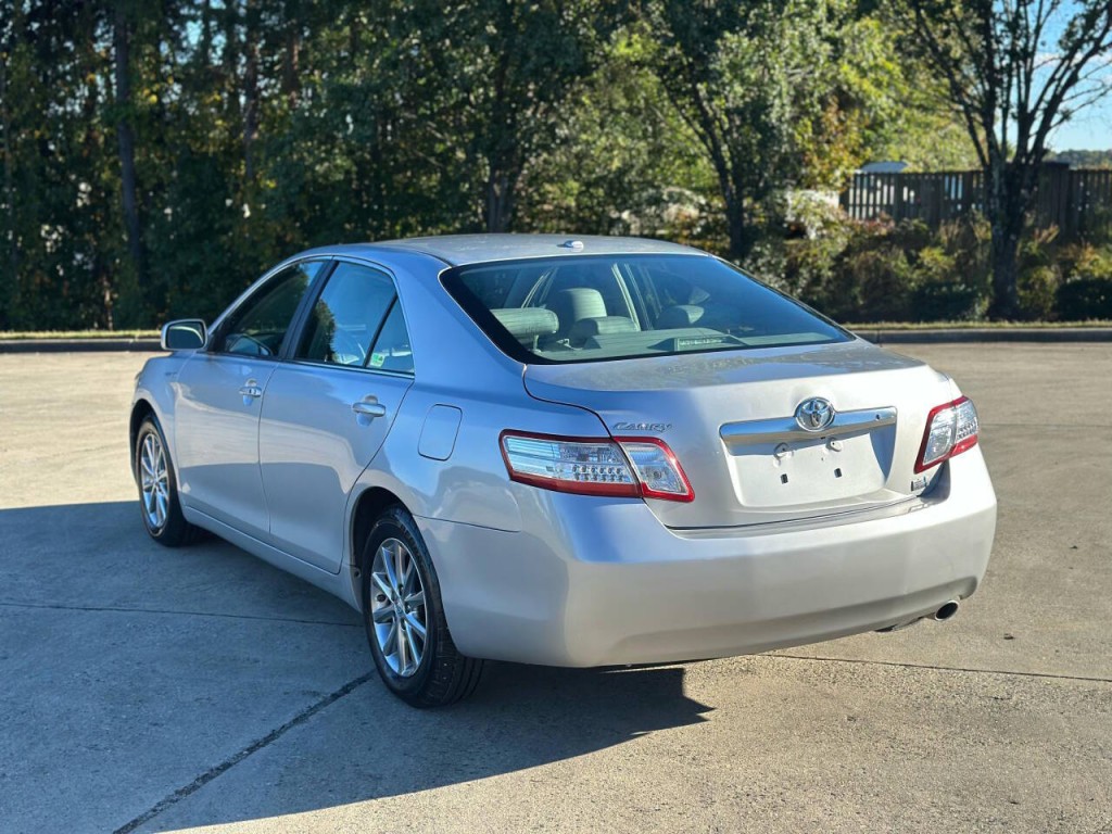 2010 Toyota Camry Image 3