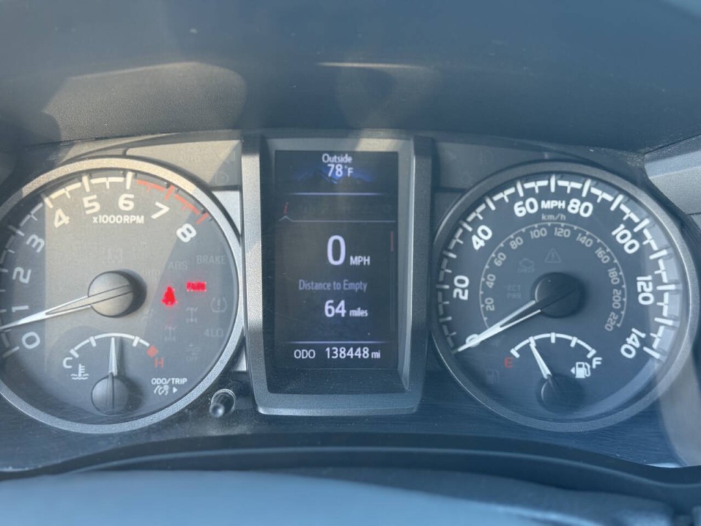 2018 Toyota Tacoma Image 15