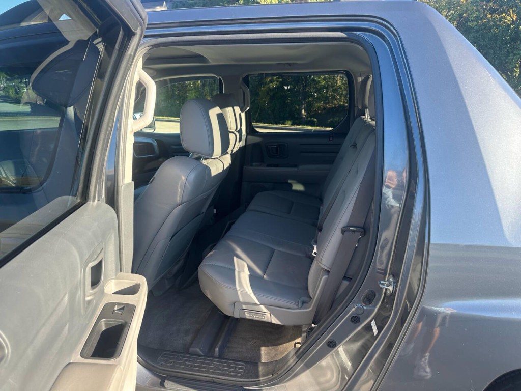 2012 Honda Ridgeline Image 9