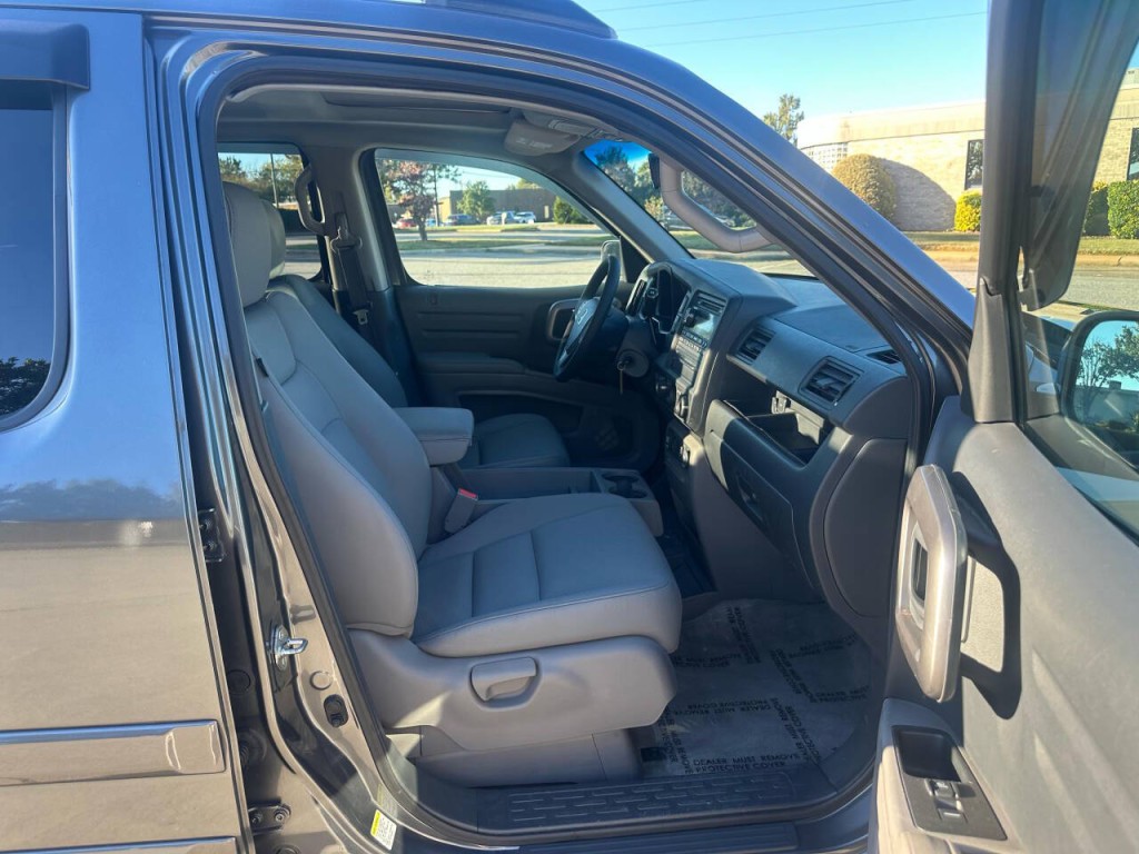 2012 Honda Ridgeline Image 12