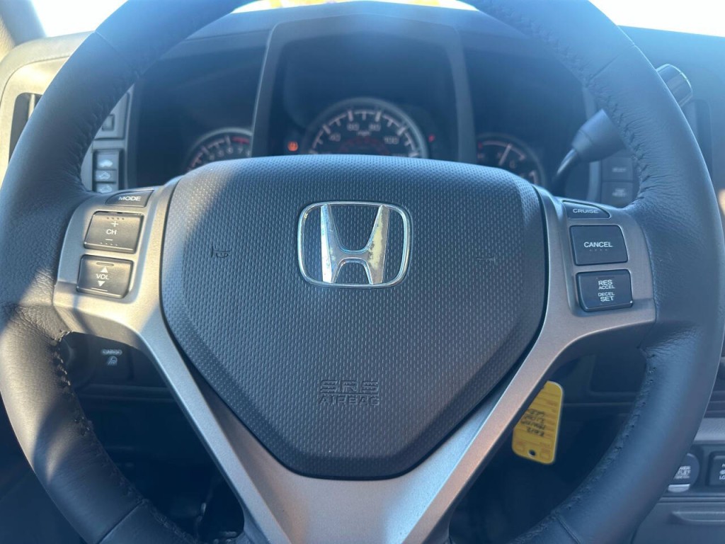 2012 Honda Ridgeline Image 16