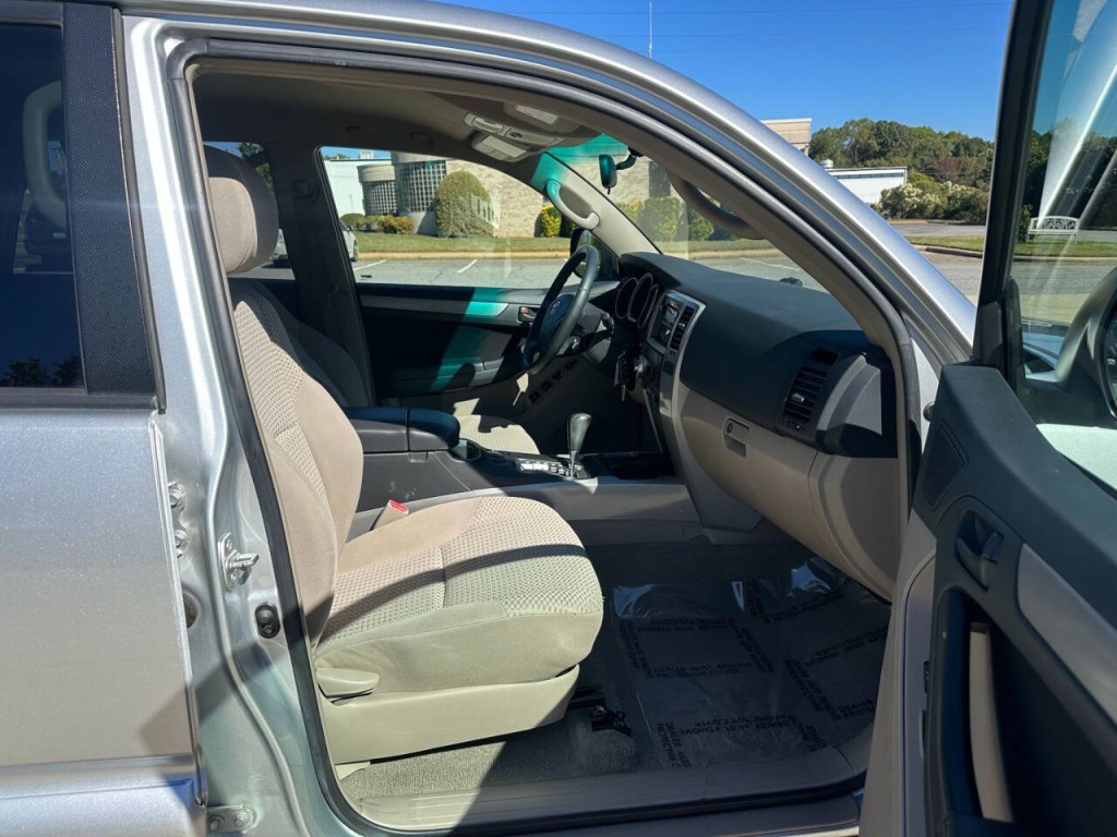 2007 Toyota 4Runner Image 12