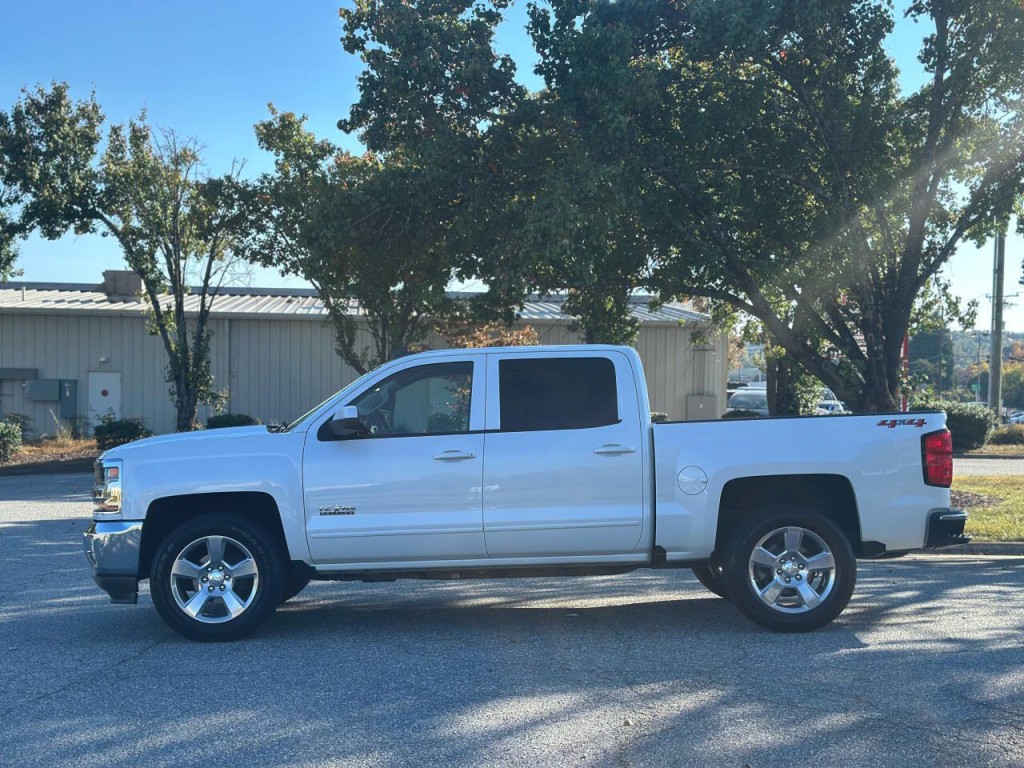 2018 Chevrolet Silverado 1500 Image 2